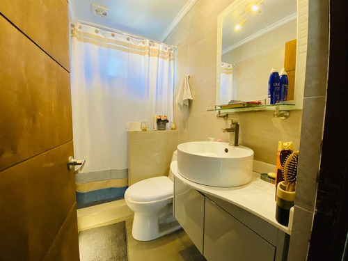 Casa En Venta De 3 Dorm. En Cerrillos