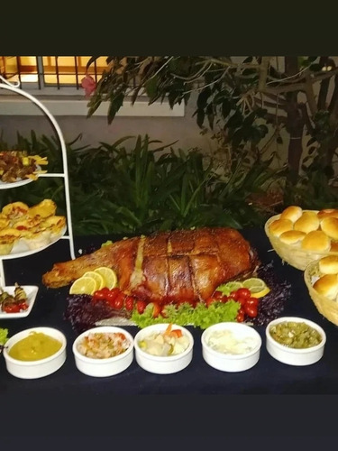 Imagen 2 de 3 de Pernil + Pizza Party + Camareros 3hs Promo