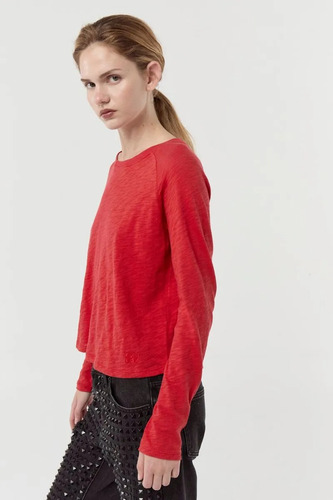 Remera Ginebra Butch Off White Negro Rojo I25