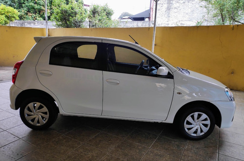 Imagem 7 de 15 de Toyota Etios Xs 1.5 Flex Completo