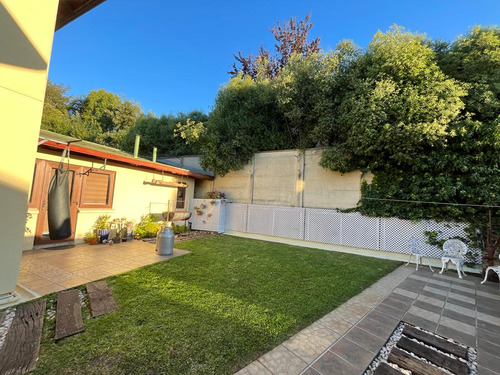 Oportunidad Única: Casa Semi-amoblada En Lomas De San Seba