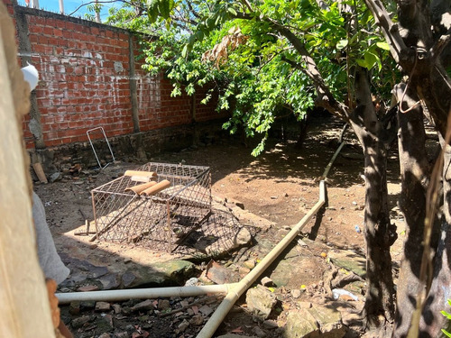 Vendo Casa Localizada No Centro De Elesbão Veloso Ao Lado Do Banco Do Brasil