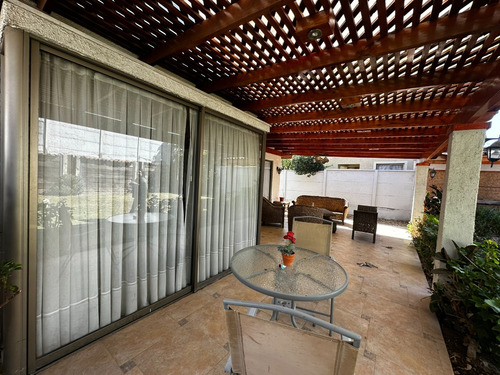 Casa Con Terraza Y Descuento En Comisión