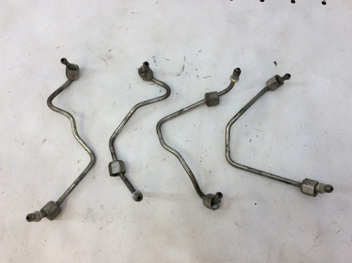 Lineas Riel Inyectores Derecho Sierra 3500 6.6 Duramax 07-11 (Usado)