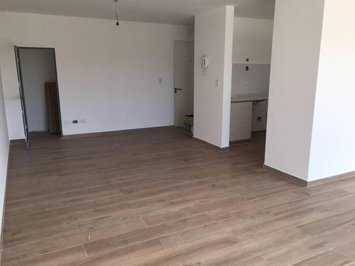 Imagen 3 de 19 de Departamento Piso En Venta Ubicado En Punta Chica, San Fernando, G.b.a. Zona Norte