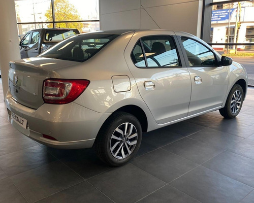 Imagen 2 de 15 de Renault Logan 1.6 16v Intens 2022