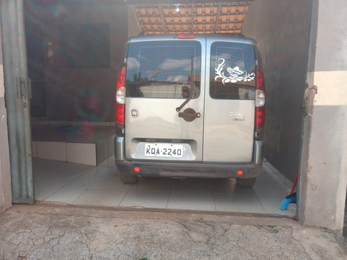 Fiat Doblo 2012 1.8 16v Essence Flex 5p