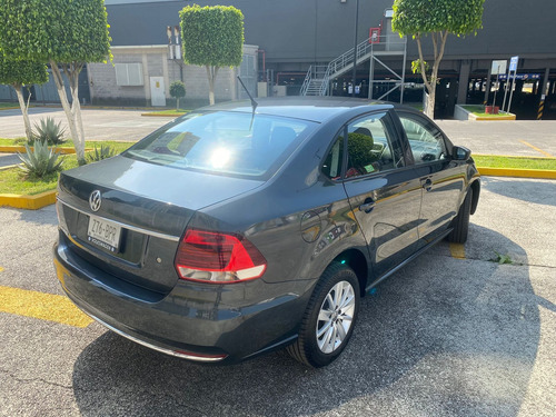 Volkswagen Vento 1.6 Confortline At