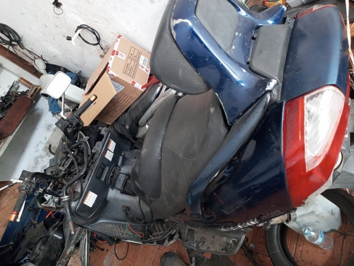 Suzuki Burgman 400