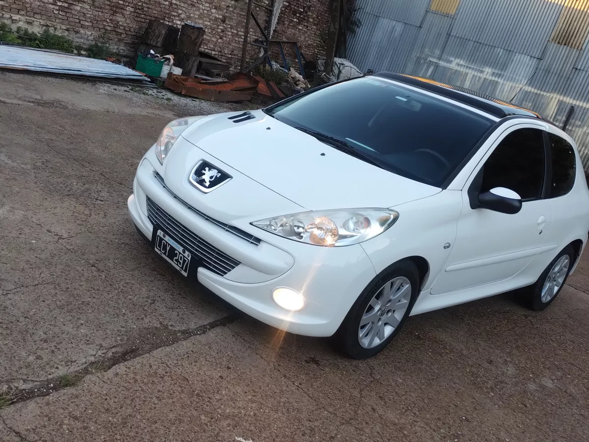 Peugeot 207 1.6 Xt