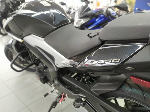 Imagen 11 de 23 de Bajaj Dominar 250 Ug Abs 0km Nuevo Color Fi