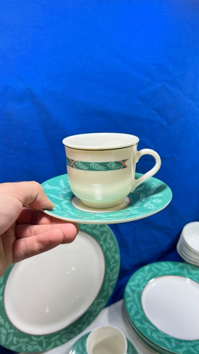 Juego De Platos Y Tazas Diario Arcopal France Arcopal Green (Usado)