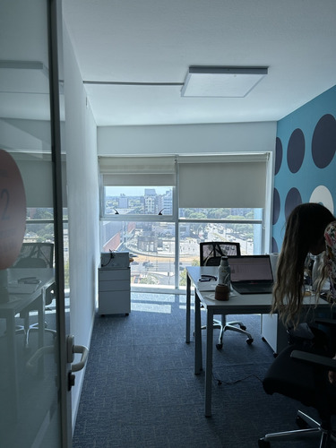 Venta Gran Oficina En Tres Cruces Con Garaje. Edificio De Categoría