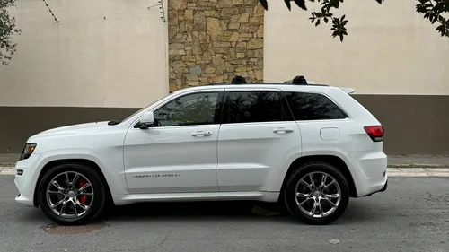 Jeep Grand Cherokee 6.4 Srt-8 4x4 Mt