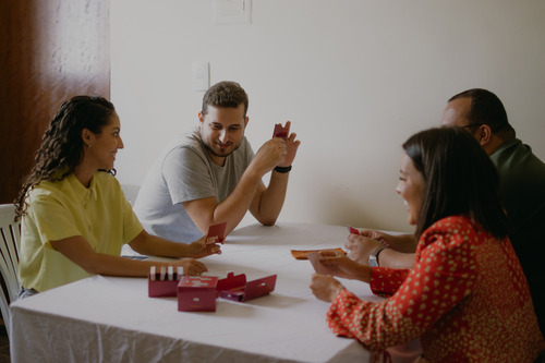 Isso Não É Um Jogo- Autoconhecimento Com Amigos E Familia