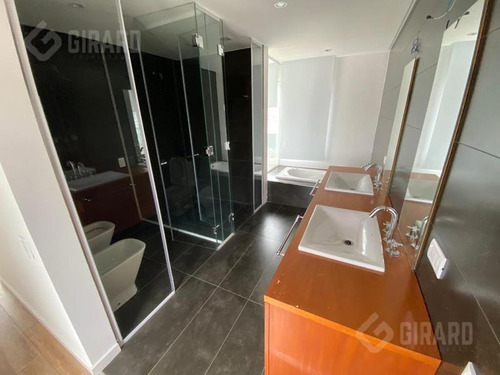 Imagen 15 de 30 de Excelente Casa Moderna En Exclusivo Barrio Rumenco.