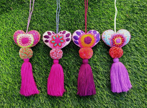 Lote De 6 Colgantes Pompon En Forma Corazón Bordado Rococo