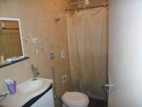 Imagem 10 de 13 de Casa Em Itanhaém, A 300 Metros Da Praia.