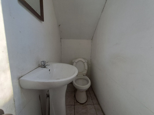 Se Vende Hostal Con Local Comercial Av Rendic Centro Norte