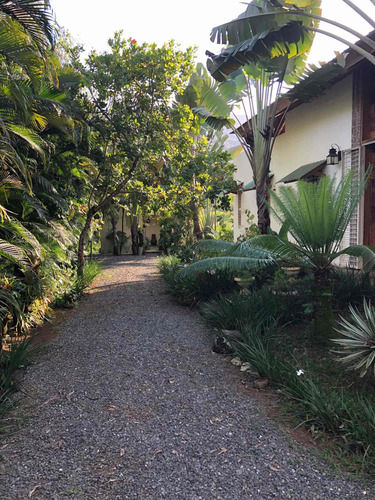 Hermosa Casa Campestre Muy Cerca De La Ciudad En Venta