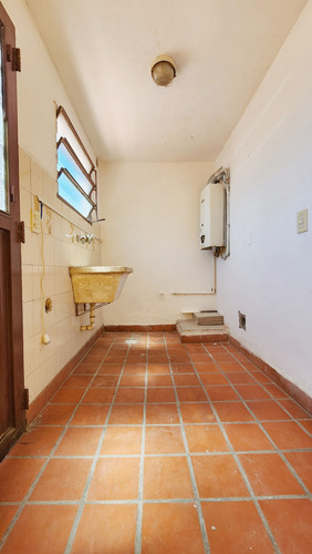 Departamento Interno Arroyito 4 Dormitorios Patio