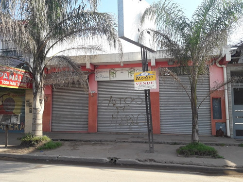 Imagen 2 de 11 de Galeria Con 8 Locales . Merlo. Ugazio Propiedades