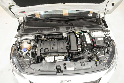 Peugeot 208 1.6 Style Tiptronic