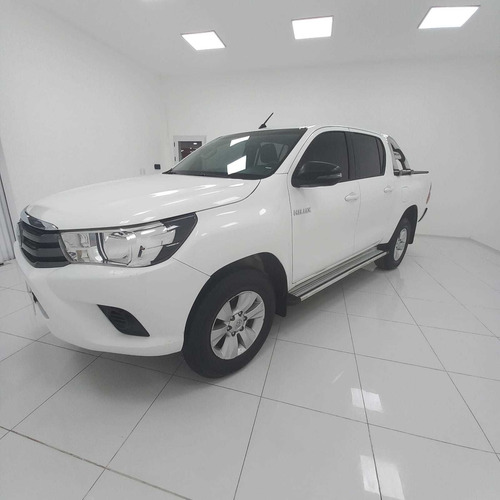 Imagen 3 de 10 de Toyota 2018 Hilux L/16 2.4 Dc 4x2 Tdi Sr