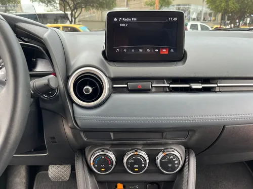 Mazda 2 GRAND TOURING LX 1.5 AT