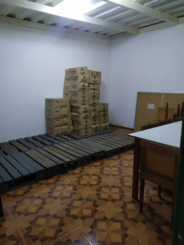 Excelente Terreno Con 2 Naves Tipo Galpón En La Mora 2 La Victoria