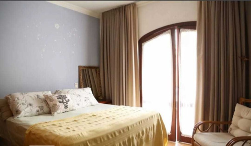 Casa À Venda Na Rua Tebas, Jardim Brasil (zona Sul), São Paulo - Sp - Liv-11559
