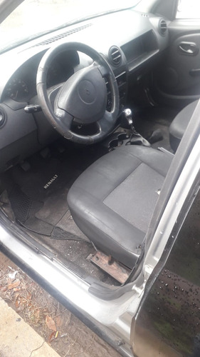 Renault Logan 1.6