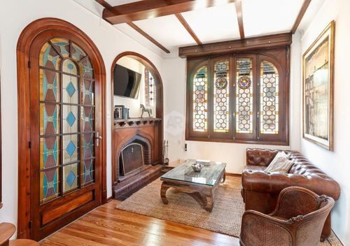 Imagen 9 de 19 de Muy Linda Casa Construida En 1940 Por Ramón Bello Y Alberto Reborati.