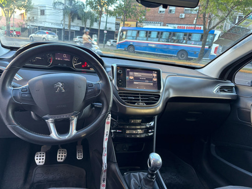 Peugeot 2008 1.6 Thp Sport