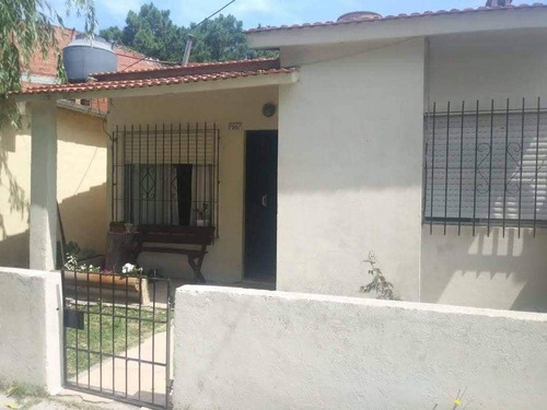 Casa En Venta - 2 Dormitorios 1 Baño - 60mts2 - San Clemente Del Tuyú