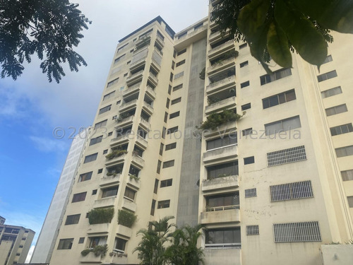 Apartamento En Venta En Manzanares Caracas 24-13050