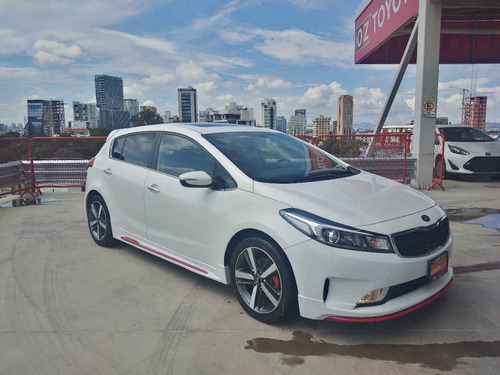 Imagen 6 de 14 de Kia Forte Hb 2018 5p Sx, Ta6, Piel, Qc, Ra-17