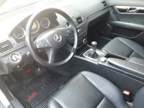 Imagen 9 de 15 de Mercedes-benz Clase C 2011 1.8 C200 Cgi Mt Blueefficiency