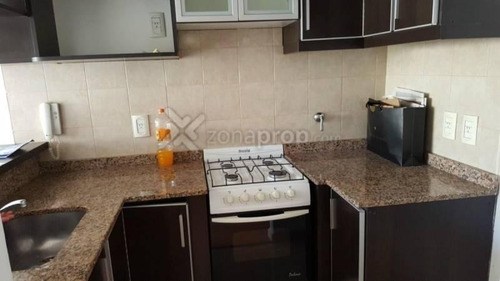Imagen 2 de 12 de 2 Ambientes Al Frente Con Balcon