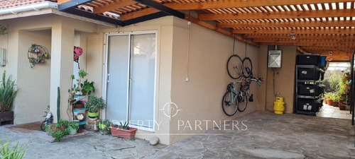 Imagen 10 de 10 de Santa Cruz, Casa Remodelada En Barrio Residencial