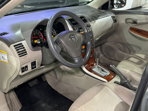 Toyota Corolla 1.8 16v Se-g Flex Aut. 4p