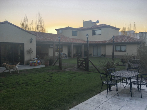 Imagen 13 de 15 de Impecable Propiedad En Barrio Privado Malibu, Canning.