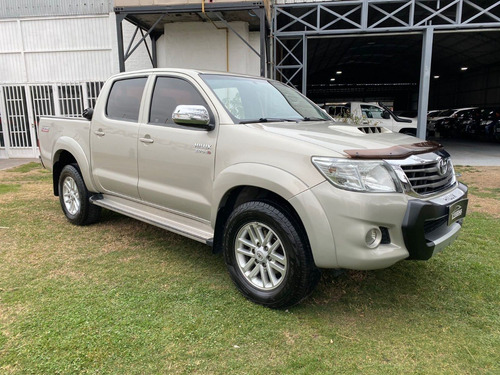 Imagen 2 de 6 de Toyota Hilux Srv 2012 Cuero