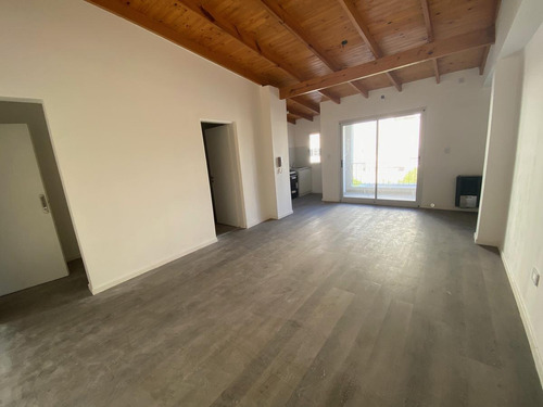 Imagen 2 de 5 de Departamento - La Plata