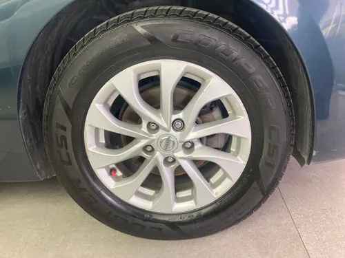Nissan Sentra 1.8 Sense Mt