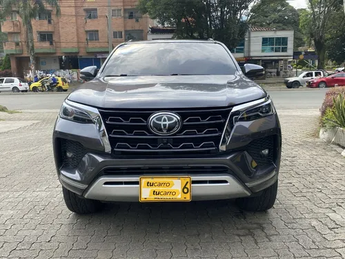Toyota Fortuner 2.4 Srv Diesel 2022