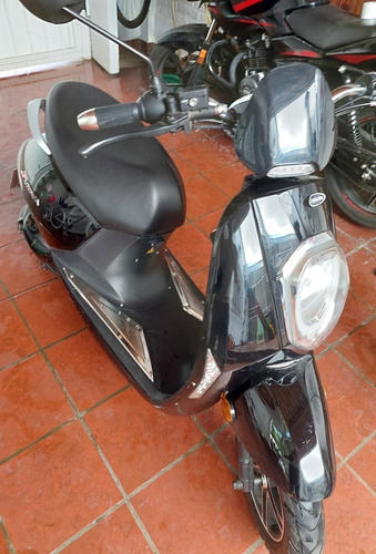 Imagen 3 de 8 de Moto Scooter Eléctrica Sunra Grace Batería Gel
