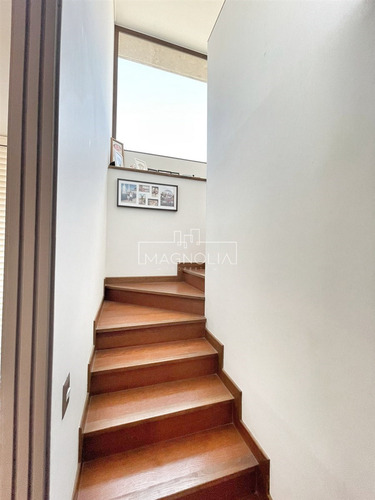 Casa En Venta De 4 Dorm. En Colina