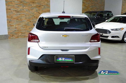 Imagem 12 de 15 de Chevrolet Onix Hatch 1.0 12v Tb Flex 2020