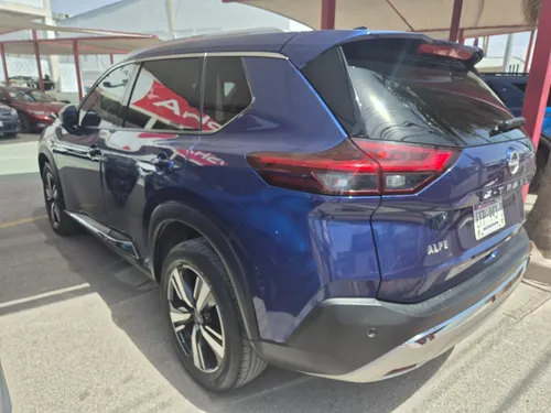 Nissan X-Trail 2.5 Platinum 2 Row Cvt